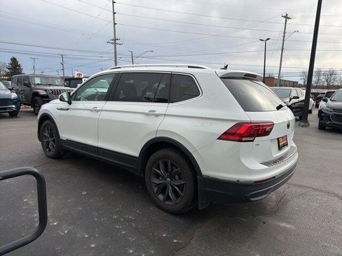 Used 2024 Volkswagen Tiguan SE image 6