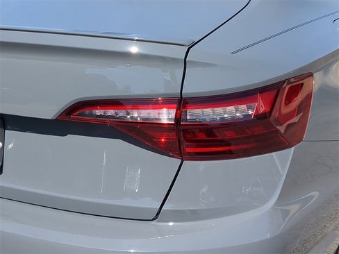 Used 2021 Volkswagen Jetta GLI Autobahn image 8