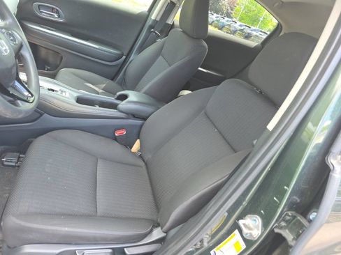 Used 2018 Honda HR-V EX image 10