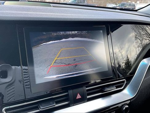 Used 2020 Kia Niro LXS image 14