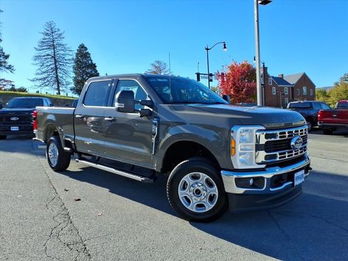 New 2026 Ford F250 XLT w/ 360-Degree Camera Package image 3