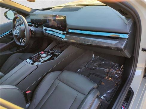 Certified 2026 BMW M5 w/ Carbon Package image 22