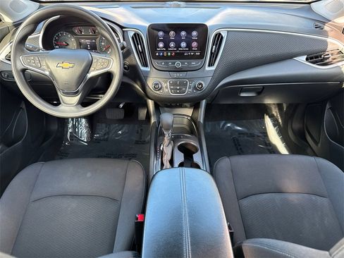 Used 2024 Chevrolet Malibu LT image 19