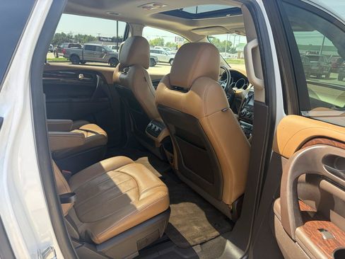 Used 2016 Buick Enclave Leather AWD/4WD image 10