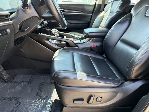 Used 2025 Kia Telluride S AWD/4WD image 21