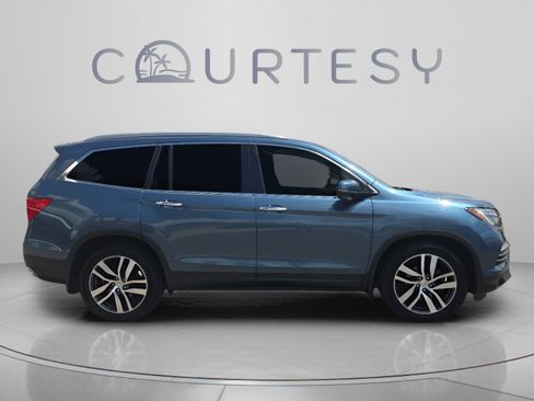 Used 2016 Honda Pilot Touring image 6