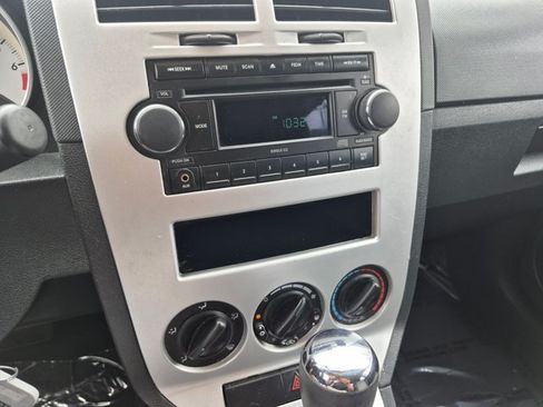 Used 2008 Dodge Caliber SXT FWD image 13