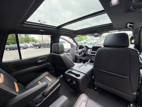 Used 2024 GMC Yukon AT4 w/ Technology Package AWD/4WD image 34