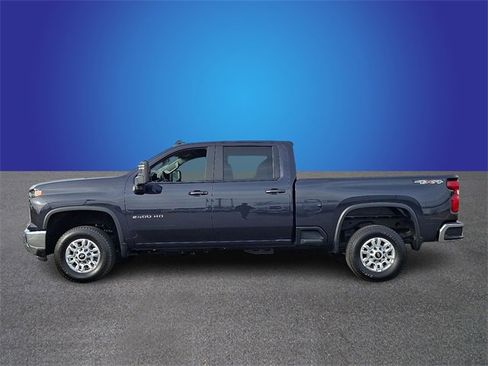 Used 2024 Chevrolet Silverado 2500 LT w/ All Star Edition image 7