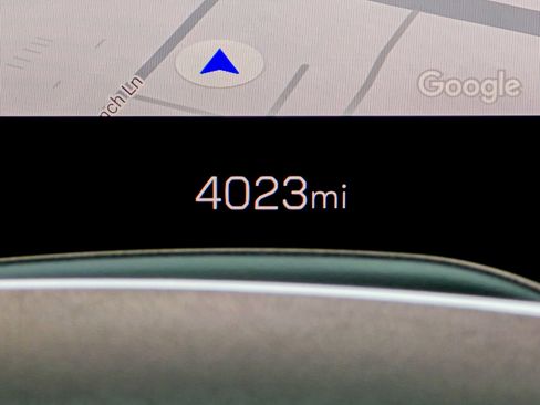 Used 2025 GMC Yukon XL Denali w/ Sun & Power Step Package image 46