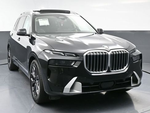 Used 2023 BMW X7 xDrive40i image 4