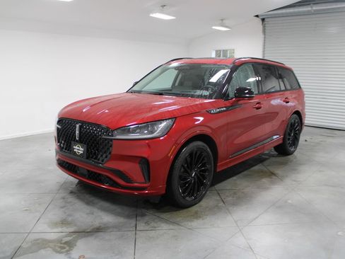 New 2026 Lincoln Aviator Reserve w/ Luxury Package RWD image 3