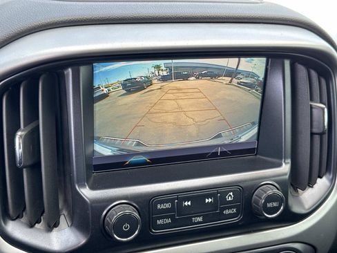 Used 2018 Chevrolet Colorado LT RWD image 17