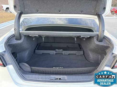 Used 2023 Nissan Maxima SR w/ Sport Mat Group image 29