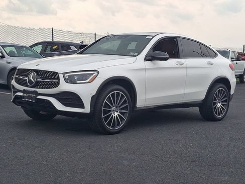 Used 2021 Mercedes-Benz GLC 300 4MATIC Coupe image 3