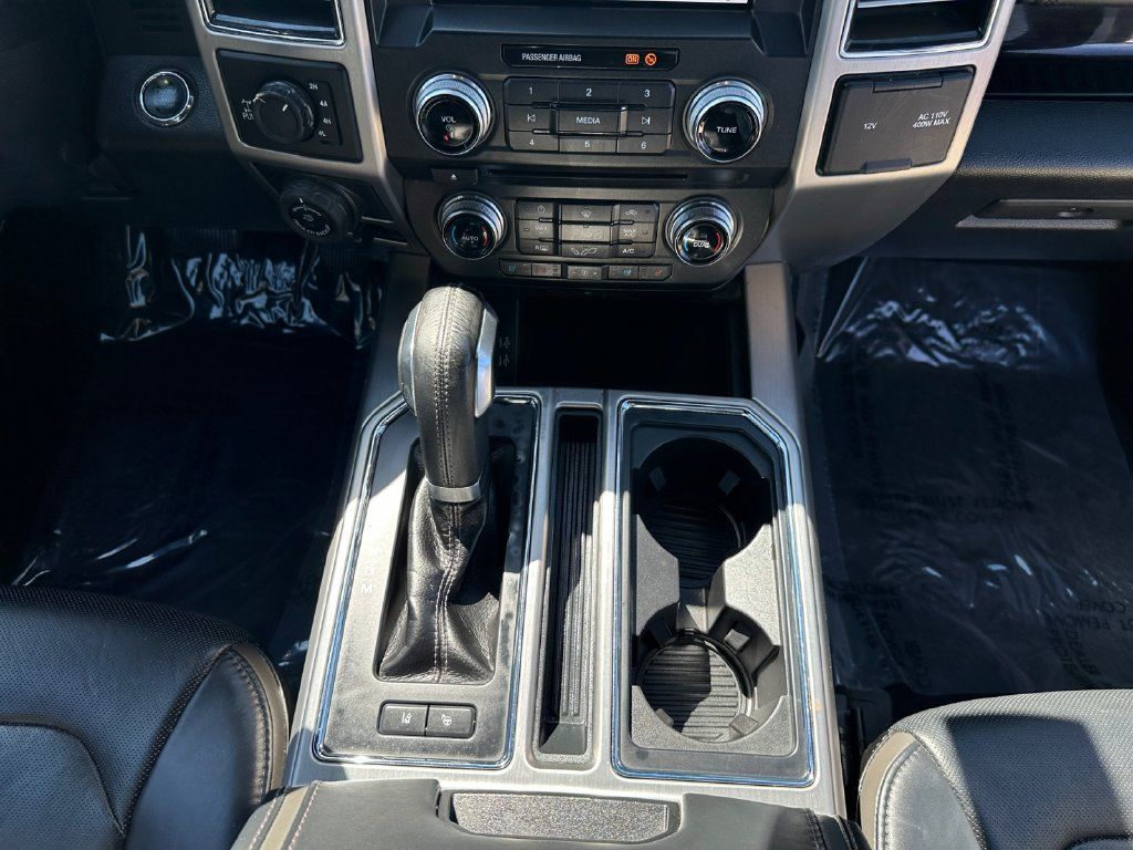 Used 2017 Ford F150 Platinum w/ Equipment Group 701A Luxury AWD/4WD image 22