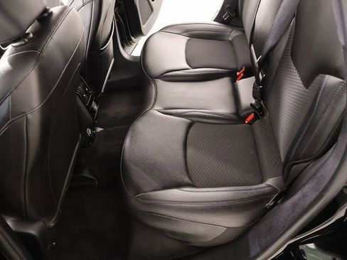 Used 2025 Jeep Compass Latitude image 12