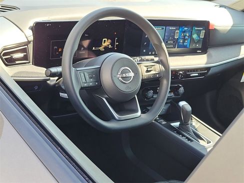 New 2026 Nissan Kicks SV image 4