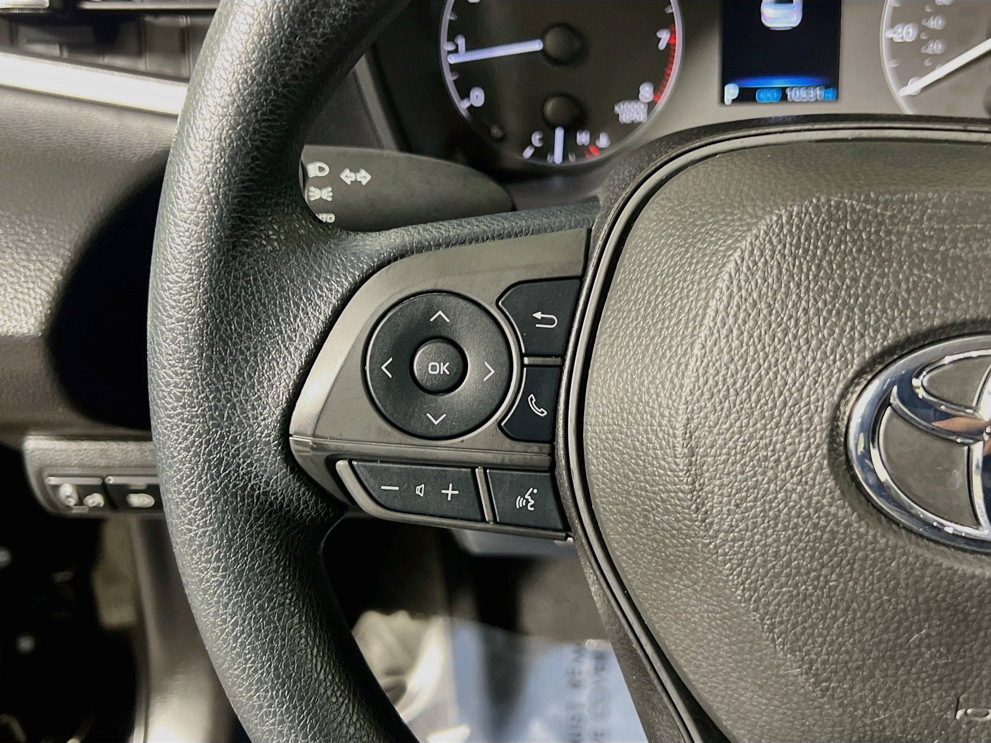 Used 2024 Toyota Corolla LE FWD image 19
