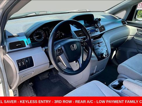 Used 2011 Honda Odyssey EX image 17