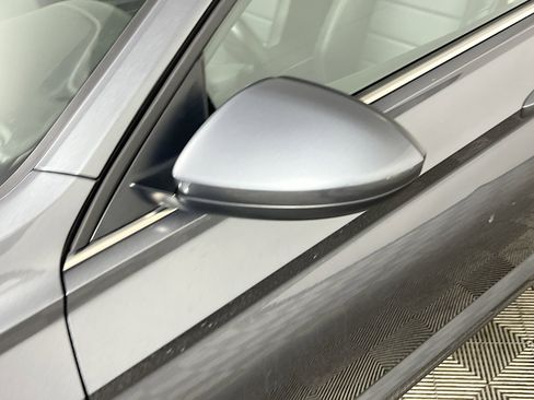 Used 2024 Volkswagen Jetta SE FWD image 13