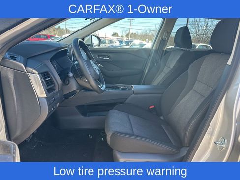 Used 2024 Nissan Rogue SV image 14