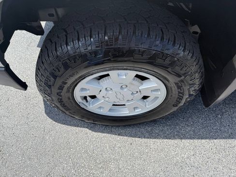 Used 2005 Chevrolet Colorado LS RWD image 11