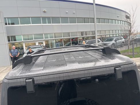 Used 2023 Ford Bronco Wildtrak image 8