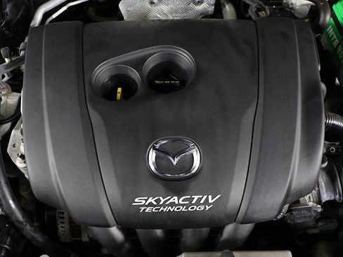 Used 2018 MAZDA MAZDA3 Touring image 15