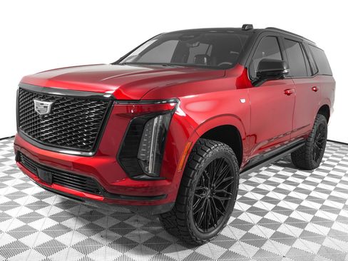 Used 2026 Cadillac Escalade Platinum Sport w/ LPO, ONYX Package AWD/4WD image 9