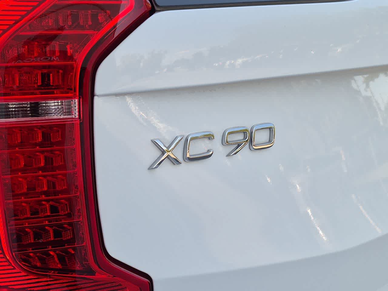 Used 2023 Volvo XC90 B6 Ultimate w/ Protection Package Premier AWD/4WD image 13