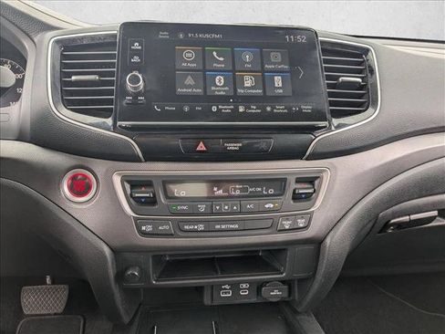 Used 2024 Honda Ridgeline Sport image 14