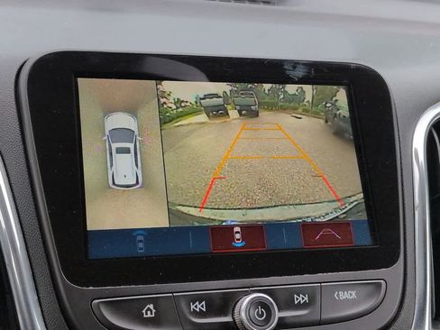 Used 2018 Chevrolet Equinox Premier AWD/4WD image 19