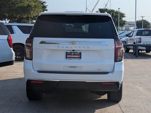 Used 2024 Chevrolet Suburban LT RWD image 5