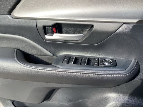 Certified 2026 Toyota Grand Highlander LE image 20