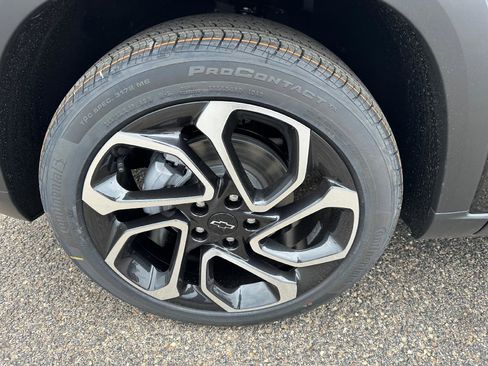 Used 2026 Chevrolet Trax RS FWD image 7