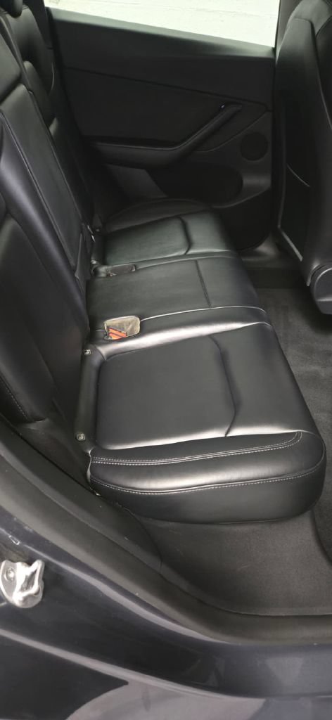Used 2022 Tesla Model Y Long Range AWD/4WD image 11