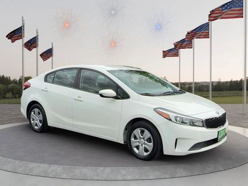 Used 2018 Kia Forte LX FWD image 9