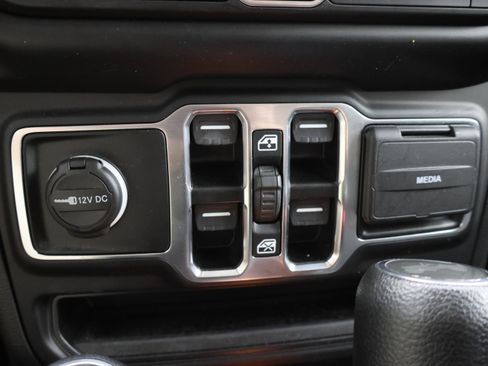 Used 2023 Jeep Wrangler Unlimited Sport AWD/4WD image 38
