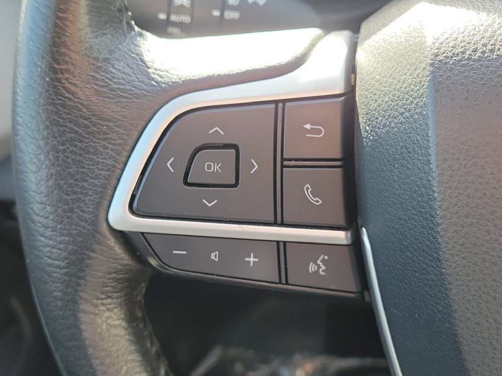 Certified 2021 Toyota Sienna XLE w/ XLE Plus Package FWD image 9