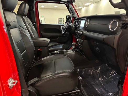 Used 2020 Jeep Gladiator Overland image 29