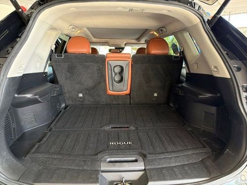 Used 2019 Nissan Rogue SL w/ Premium Package FWD image 11