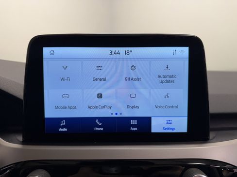 Used 2022 Ford Escape SE w/ SE Sport Appearance Package image 10