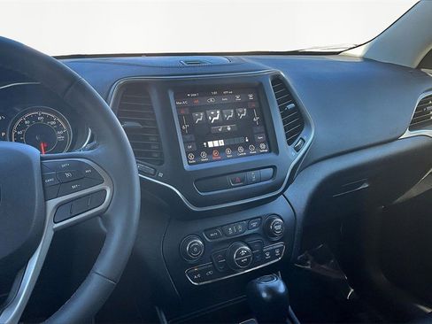 Used 2022 Jeep Cherokee Latitude Lux image 6