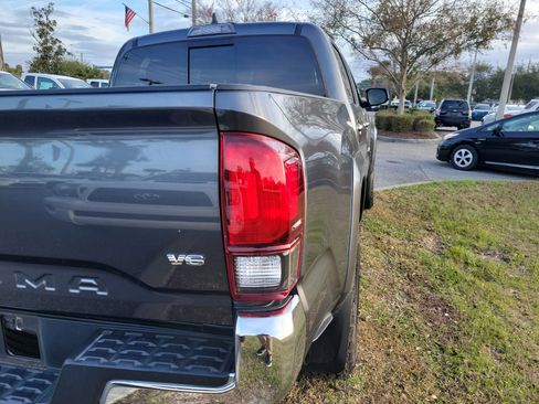Used 2021 Toyota Tacoma SR5 image 17