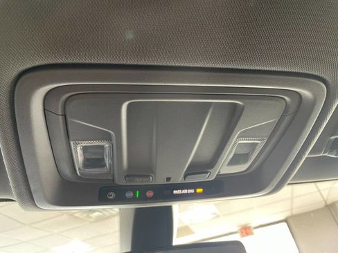 Used 2019 Chevrolet Silverado 1500 Custom Trail Boss w/ Custom Convenience Package image 39