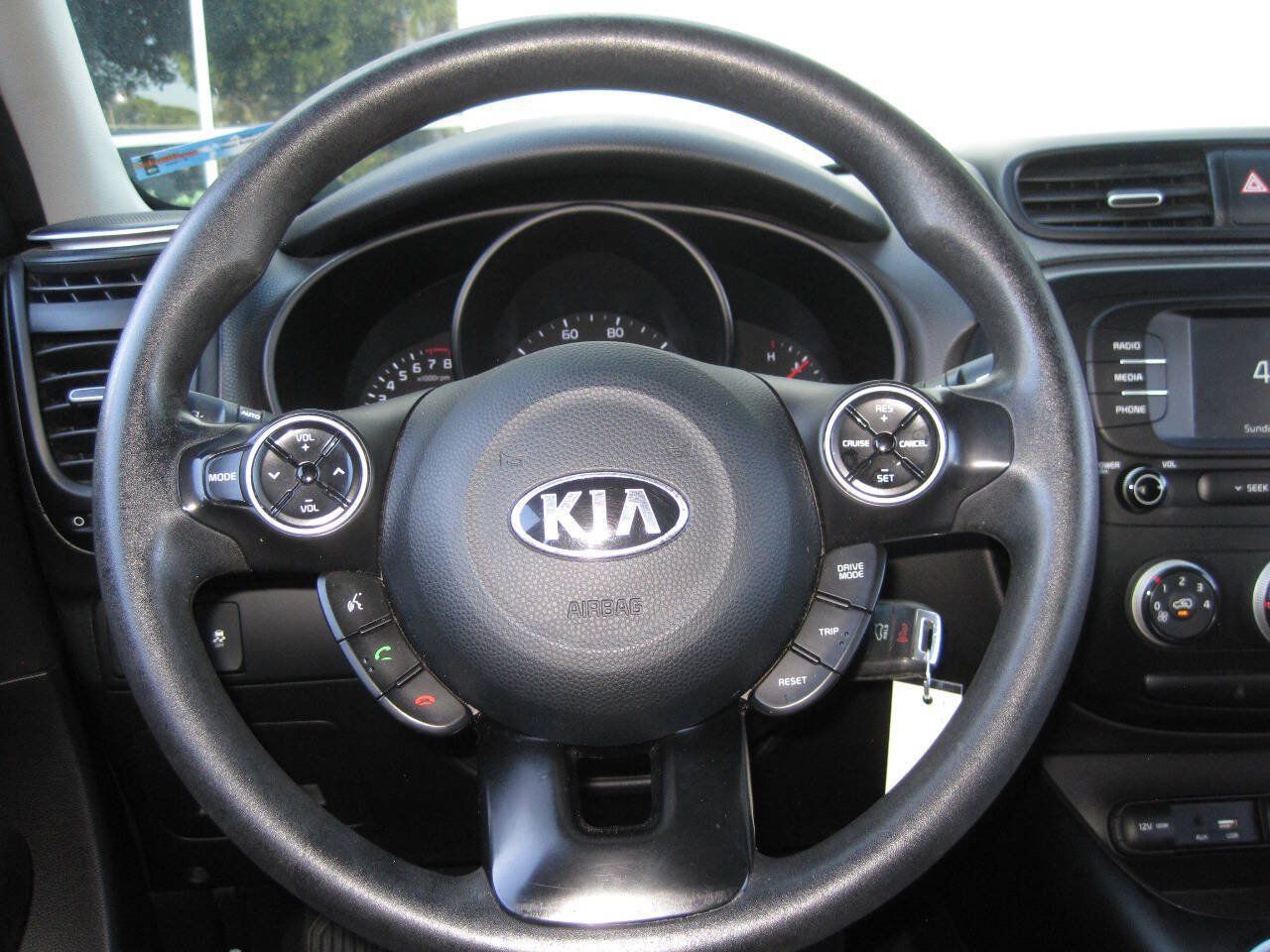 Used 2019 Kia Soul FWD image 26