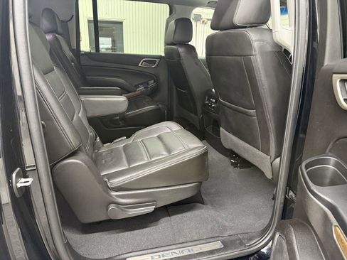 Used 2019 GMC Yukon XL Denali AWD/4WD image 31