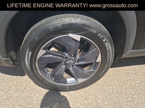 Used 2025 Nissan Rogue SV FWD image 10