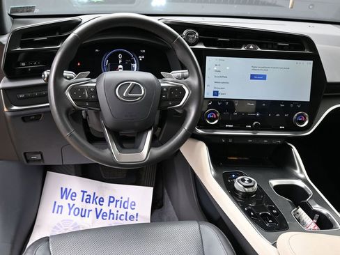 Used 2023 Lexus RZ 450e Premium w/ Technology Package AWD/4WD image 29